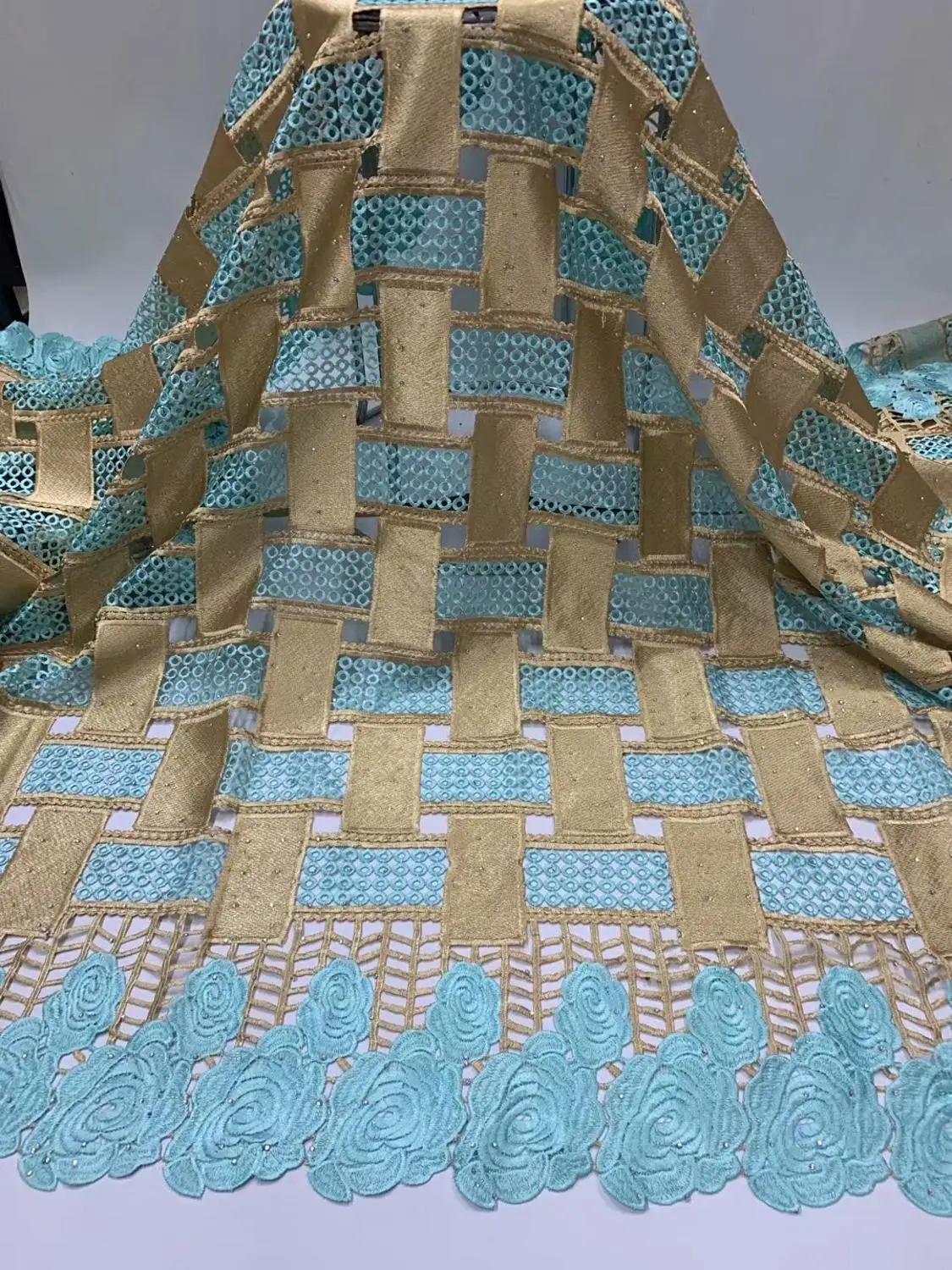 

2020 Latest Nigerian Lace Fabrics Fashion Women African Guipure Lace Cotton Swiss Embroidery Cord Fabrics For Wedding 5Yards