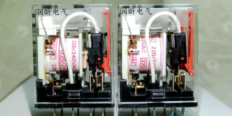 Совершенно новое оригинальное реле MY2NJ MY2N-J AC220V Новая фотография