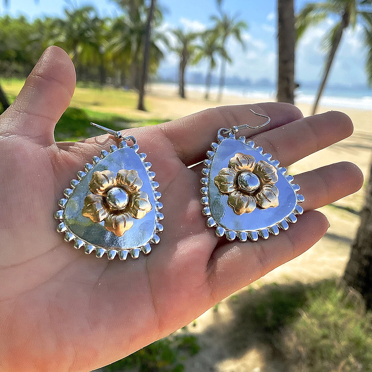 

docona Vintage Mixed Colors Flower Drop Dangel Earrings for Women Elegant Geometry Metal Alloy Earring Ladies Jewelry Accessory