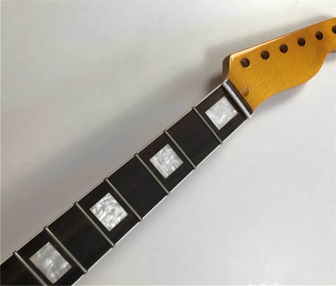 

Гриф из канадского клена, 22 лада, 25,5 дюйма