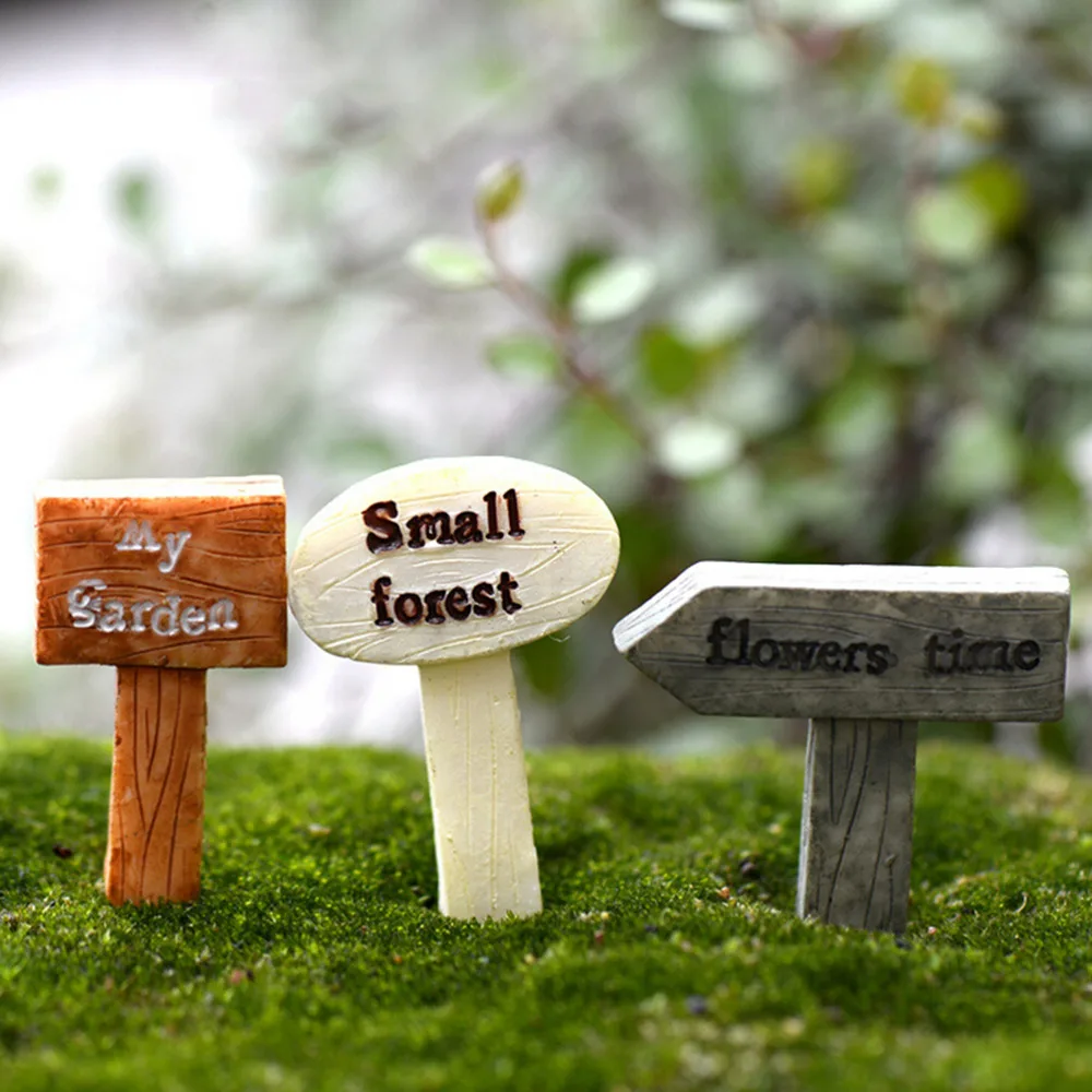 

3pcs Miniatures Fairy Garden Gnome Moss Terrarium Decor Signboard Bonsai Figurines Micro Landscape Resin Crafts Sign Board