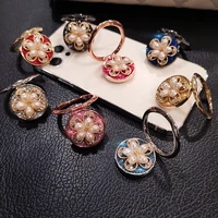 finger ring holder pearl ornaments phone holder universal phone buckle 360 rotation finger ring stand colorful