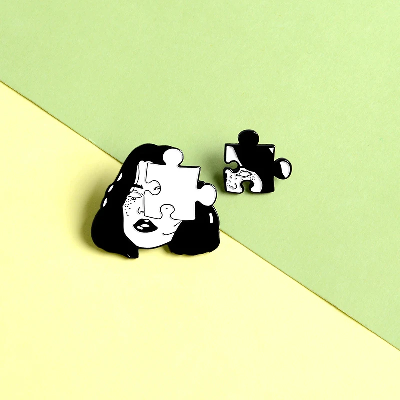 Женское лицо головоломки шпильки черный белый цвет Jigsaw пользовательские значки
