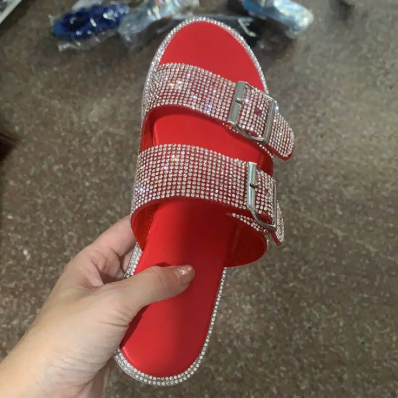 

Beach Slipper Outdoor Summer Causal New Comfortable 2020 Slides Women Glitter Slippers Double Buckle Soft Bling Shoes