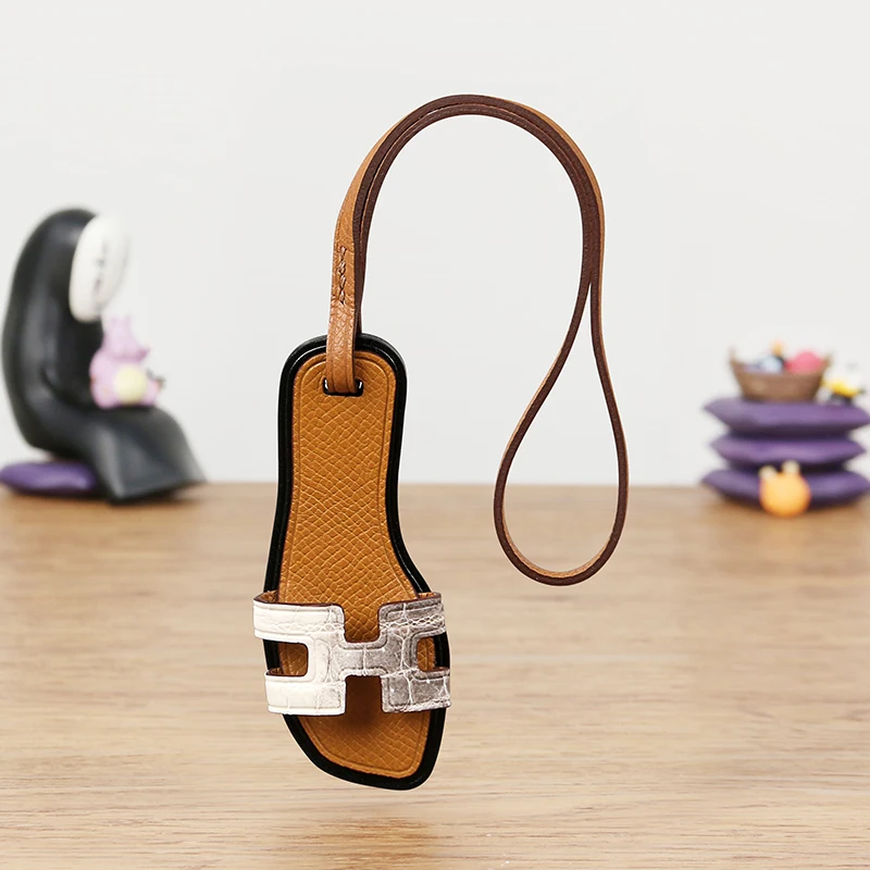 

Luxury Sheepskin Horse Keychains Genuine Leather Bag Charm Brand New Women Bag Ornament Handmade Pendant Trendy Accessory Hot