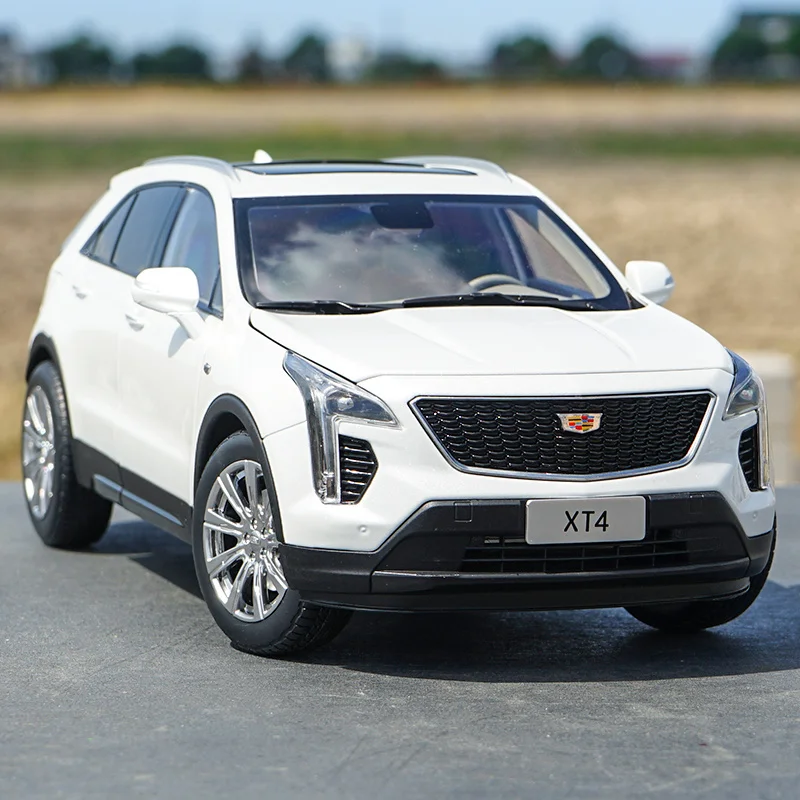 

Модель автомобиля из сплава 1/18 под давлением, модель SAIC-GM Cadillac XT4, коллекция для взрослых, дисплей