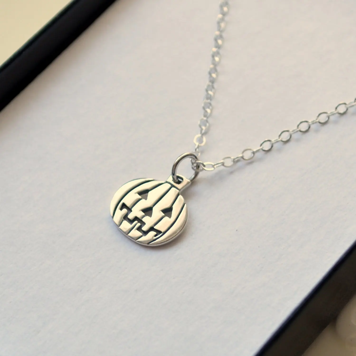 Ожерелье в виде тыквы на Хэллоуин ожерелье привидение губа милое ювелирное