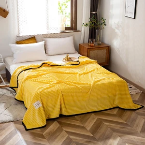 Flannel Blanket On the Bed Thickness Throw Blanket Brand factory throw blanket for sofa Solid Yellow Color Soft Warm