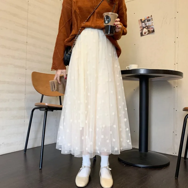 

Skirt 2021 Autumn And Winter New Women's Small Winter Sweater With Medium Length A-line Mesh, High Waist And Thin