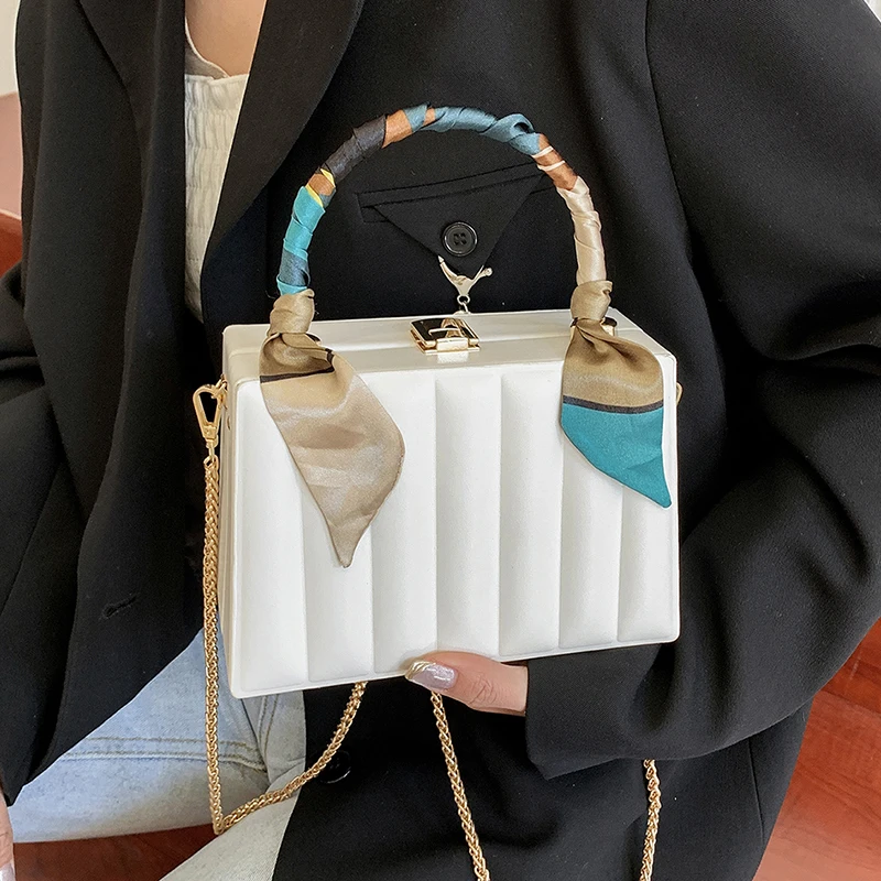 

Chain Thread Women Shoulder Bags 2021 Casual Luxury Design Handbags Travel Tote Ladies Female Purses High Quality