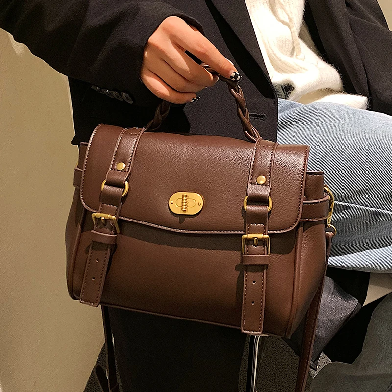 

2022 Vintage Square Woven Handle Tote bag Winter New Quality PU Leather Women's Designer Handbag Luxury Shoulder Messenger Bag