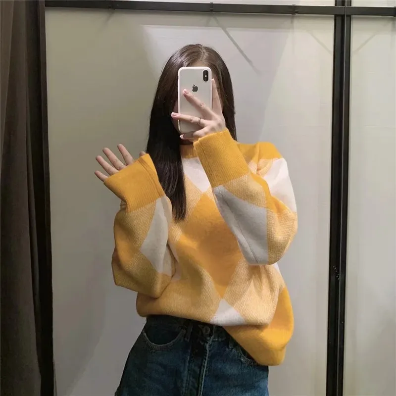 

Женский трикотажный свитер в рубчик, с длинным рукавом