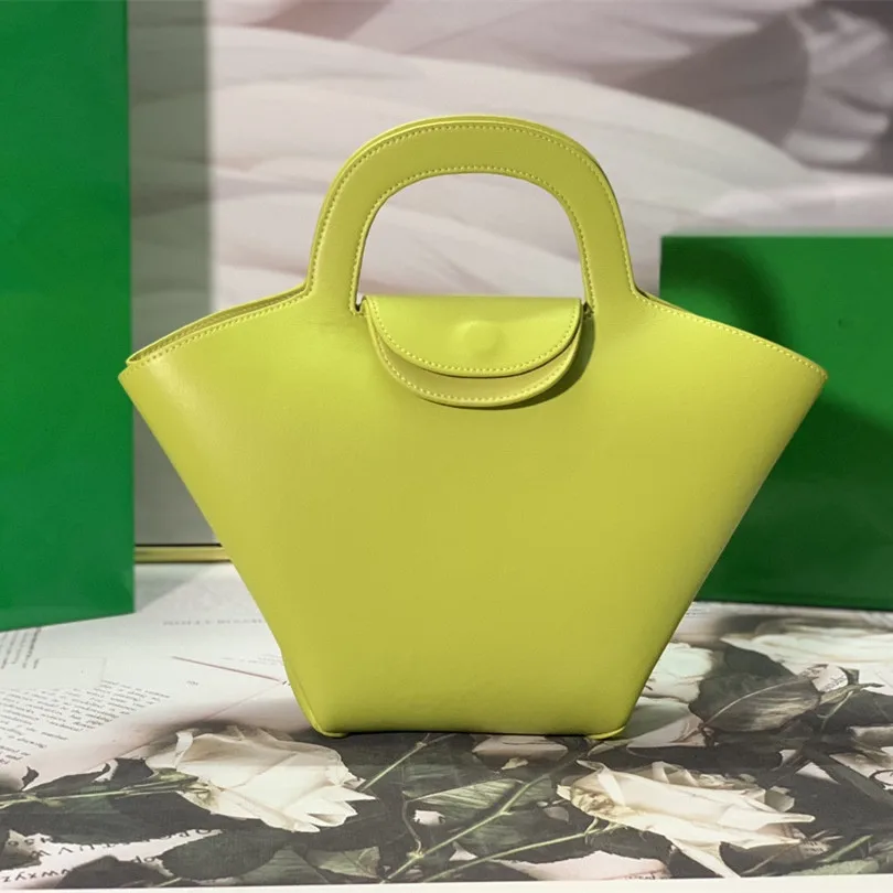 

luxury designer Tote bag fashion portable versatile messenger bag sheepskin Bucket Bag High quality genuine leather Female bag