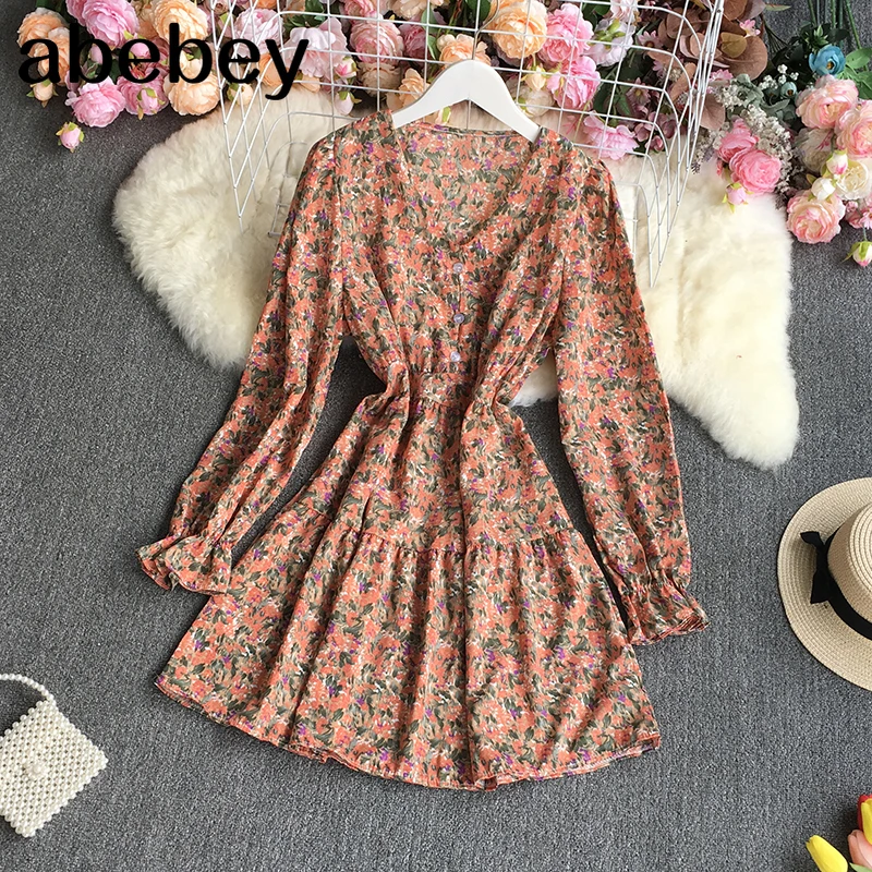 

2021 New Spring Autumn Vintage V-Neck long sleeve Dress Ruffles patchwork high waist pleated floral mid-length A-line Dress