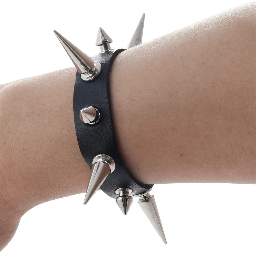 

80s Leather Studded Punk Bracelet Spiked Armband for Men Women Rivet Bracelet Cuff Bangle Metal Wristband Goth Accessories