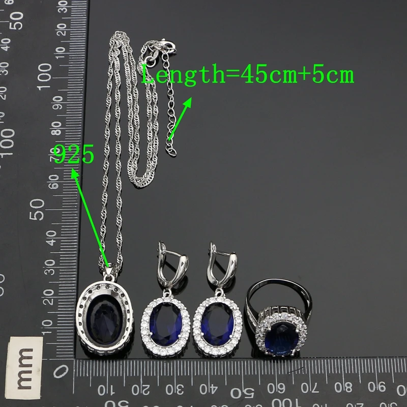 Комплект из колье серёг и кольца серебра 925 пробы