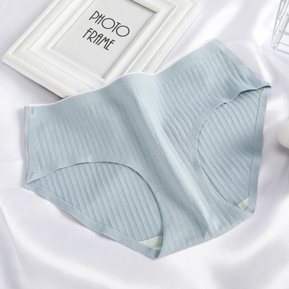 

LEVAO Women Seamless Cotton Panties Briefs Underwear Striped Lingerie Comfort Mid-Rise Underpants Female One Piece Intimates