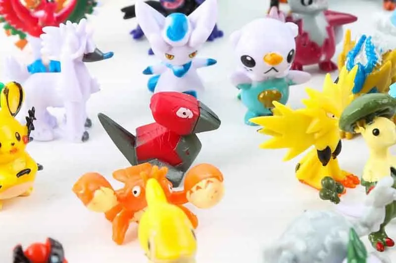 TAKARA TOMY Pokemon 2-3cm Blind Box Set Pikachu Ho-Oh Reshiram ZekromVenusaur Blastoise Charizard Mewtwo Kids Anime Toy |