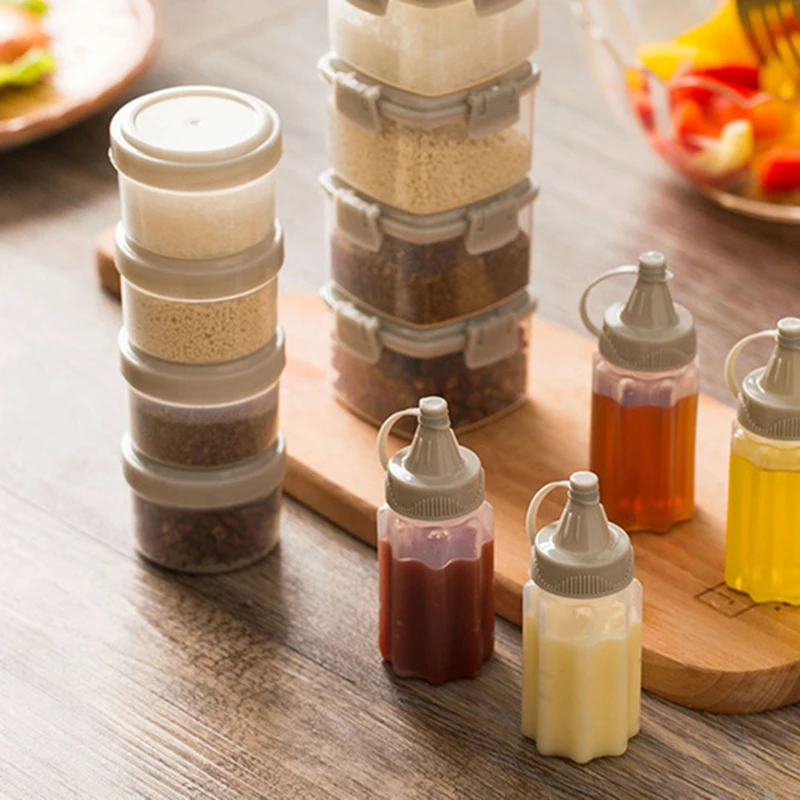 

4Pcs/set Mini Sauce Seasoning Box Barbecue Kitchen Portable Transparent Bottle PP Spices With Lid Jar Sauce Squeeze Bottle