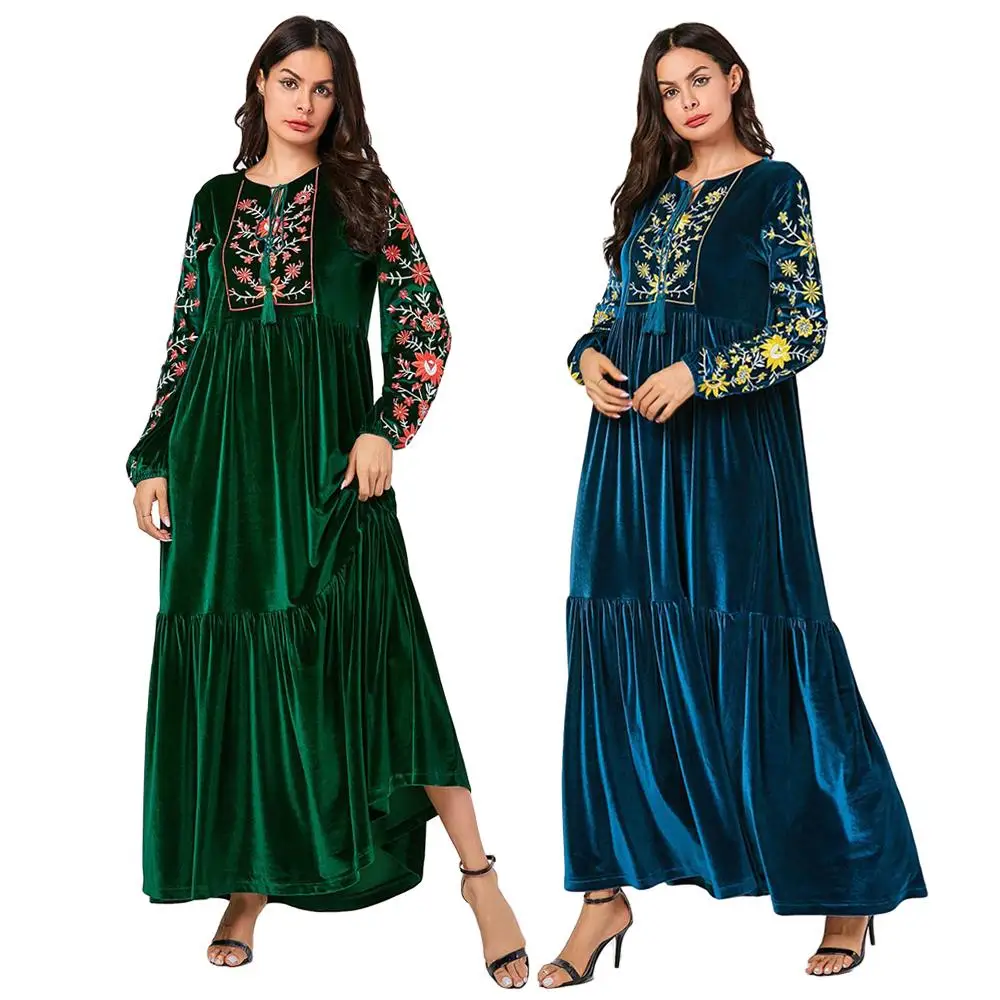 Мусульманское женское платье с вышивкой бархатное длинное длинным рукавом