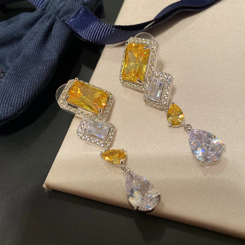 

Yellow Crystal Eardrop For Female New Fashion Wedding Jewelry Luxury Xmas Gifts Brand Design Cube Pendant Earrings