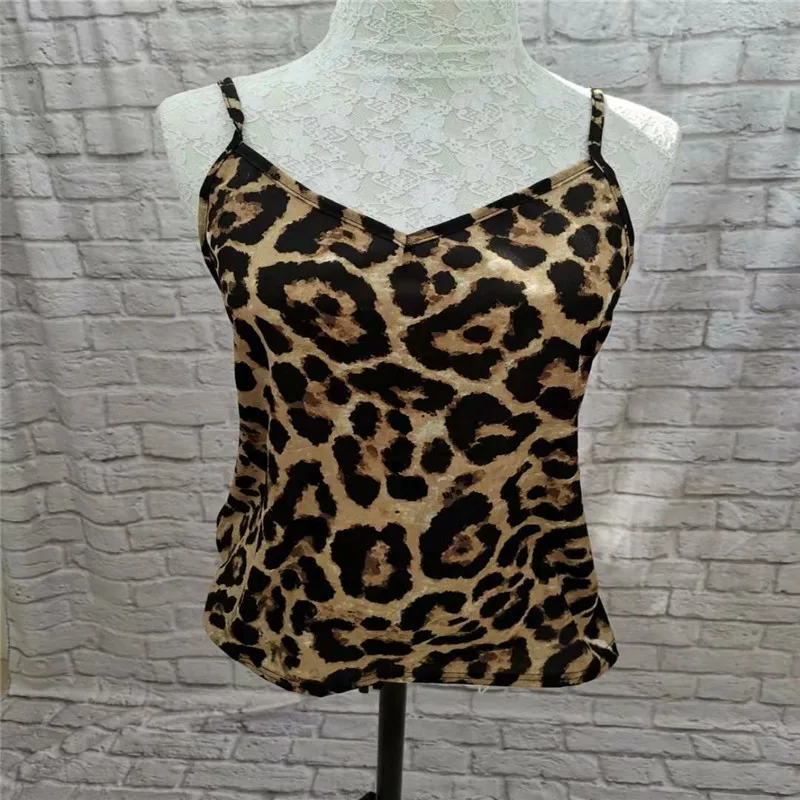 Майка женская с леопардовым принтом |