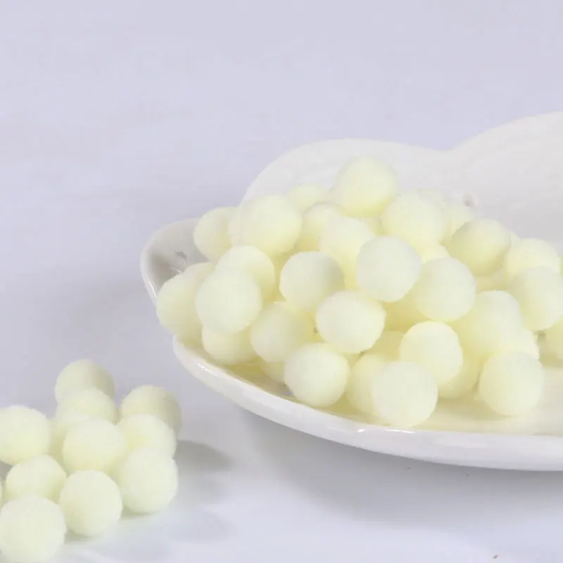 

Hot Sold About 100Pcs 8 mm Mini Fluffy Soft Pom Poms Pompoms Ball Handmade Kids Toys Wedding Decor DIY Sewing Craft Supplies