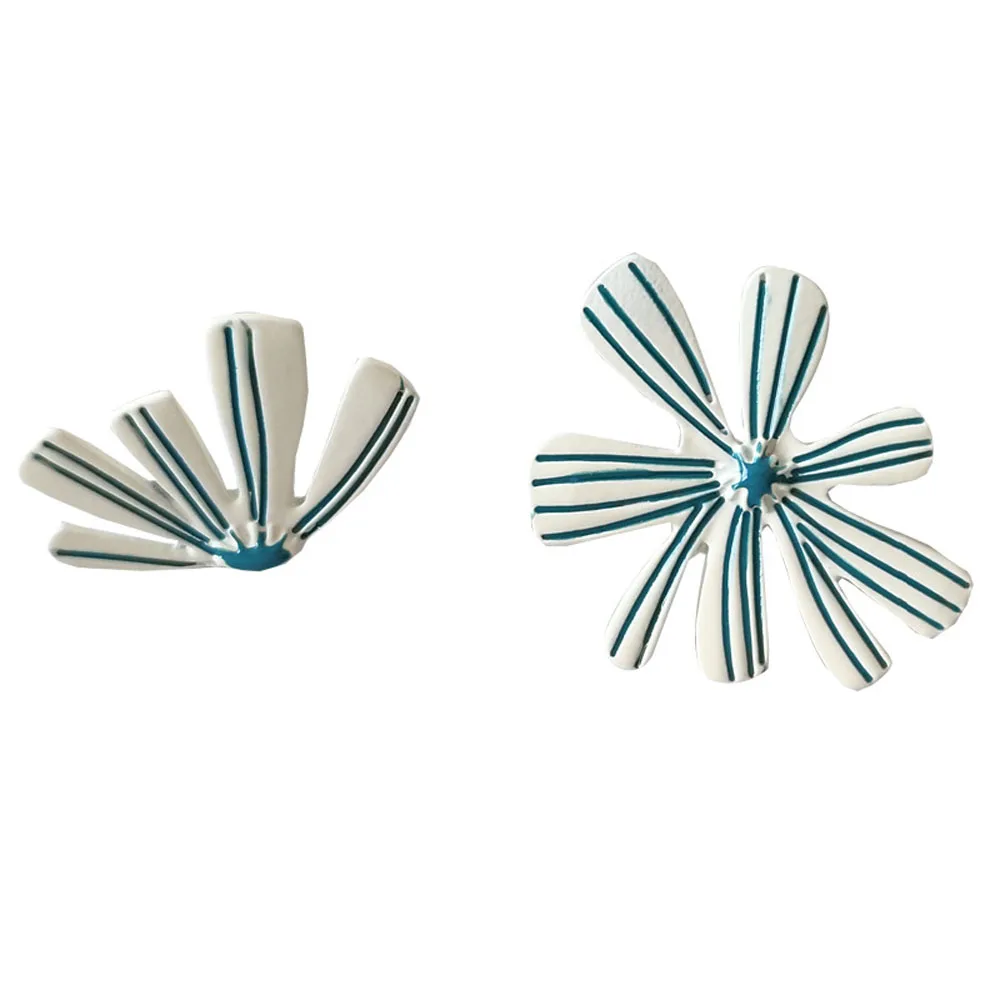 

Han Edition Tide Earrings Cute Romantic Creative Design Blue Flowers Asymmetric Shape Stud Earrings Woman's Fine Jewelry