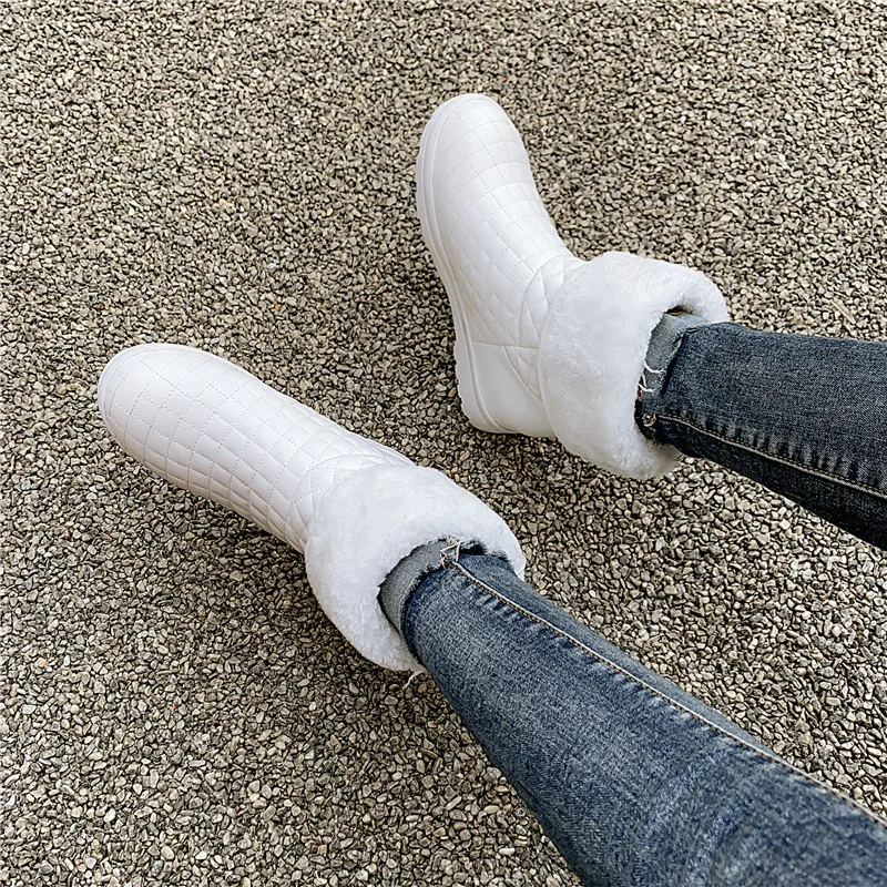 Модные женские ботильоны YMECHIC яркие белые розовые черные теплые плюшевые зимние