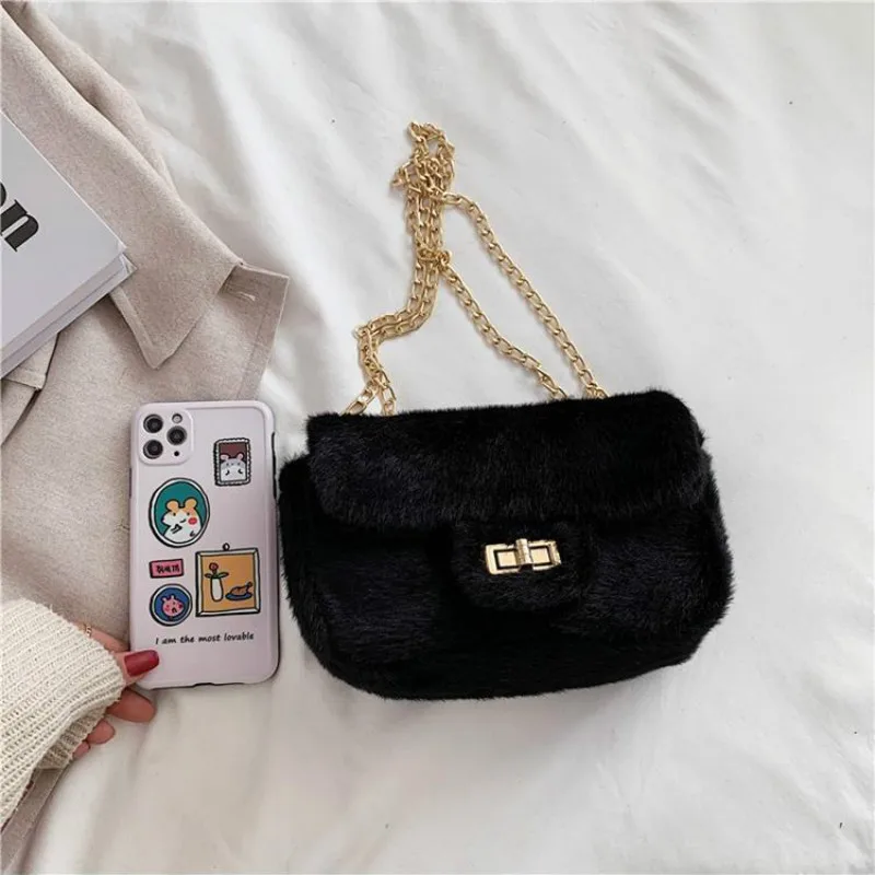 

Faux Fur Bags Women Chains Strap Mini Plush Flap Elegant Winter Ladies Soft All-match Femme Chic Korean Style Ins Fluffy Casual