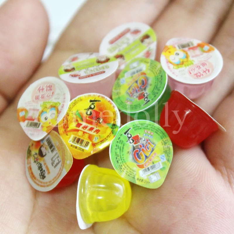 

Cute Mini 1/6 Scale Dollhouse Miniature Jelly Pretend Play Food Snack Toy for Doll House Kitchen Accessories Toy