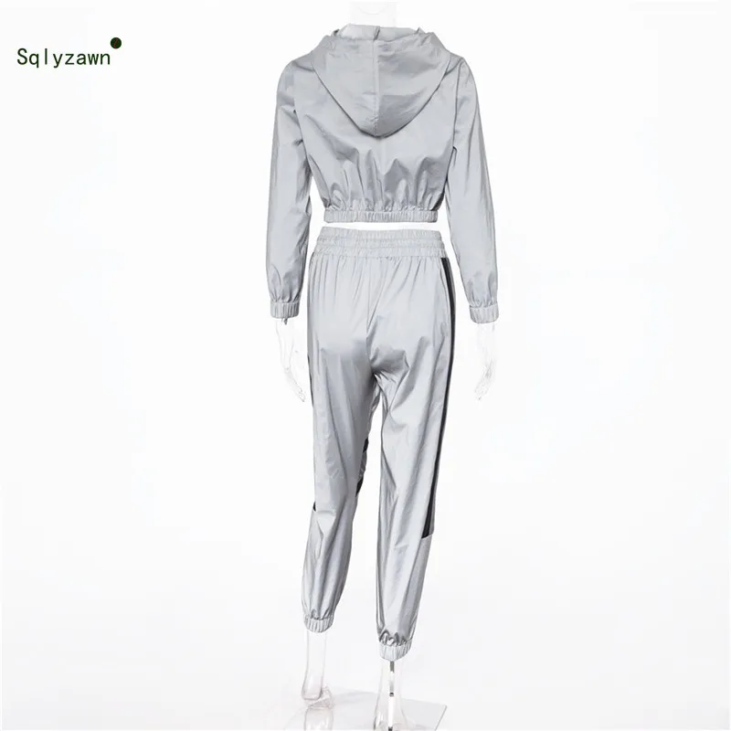 Светоотражающий серебристо-серый полосатый спортивный костюм комплект из двух