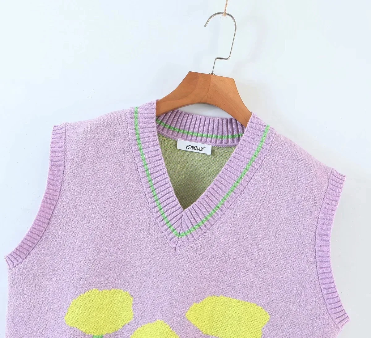 

Women's Fashion Oversized Knitted Vest Sweater V Neck Sleeveless Female Chest Flowers Waistcoat