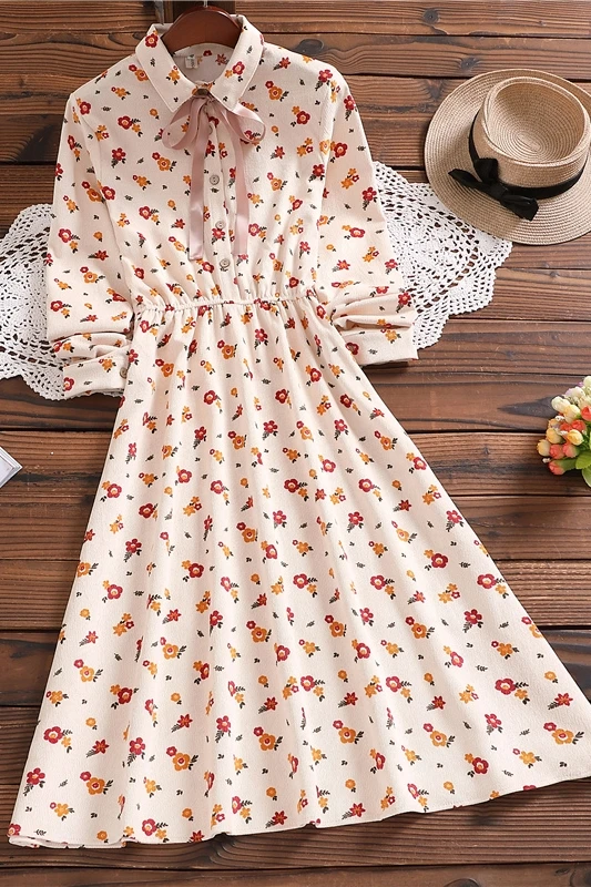 

2020 Autumn Winter New Sweet Small Fresh Floral Corduroy Age-Reducing And Slimming Mid-Length Base Long-Sleeve Dress