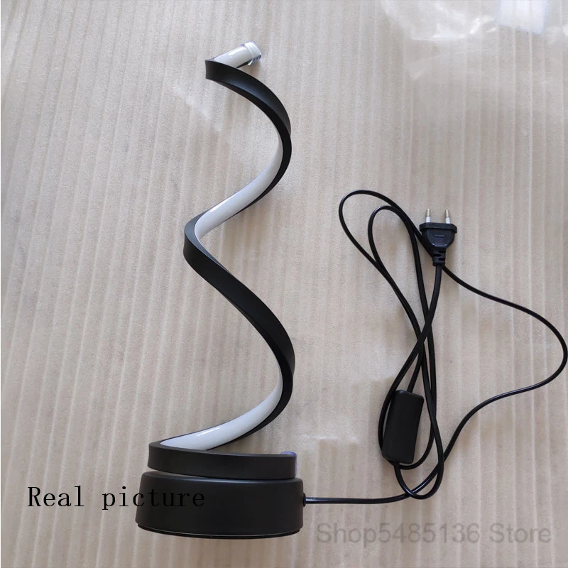 Современные минималистичные настольные лампы на спирали для спальни