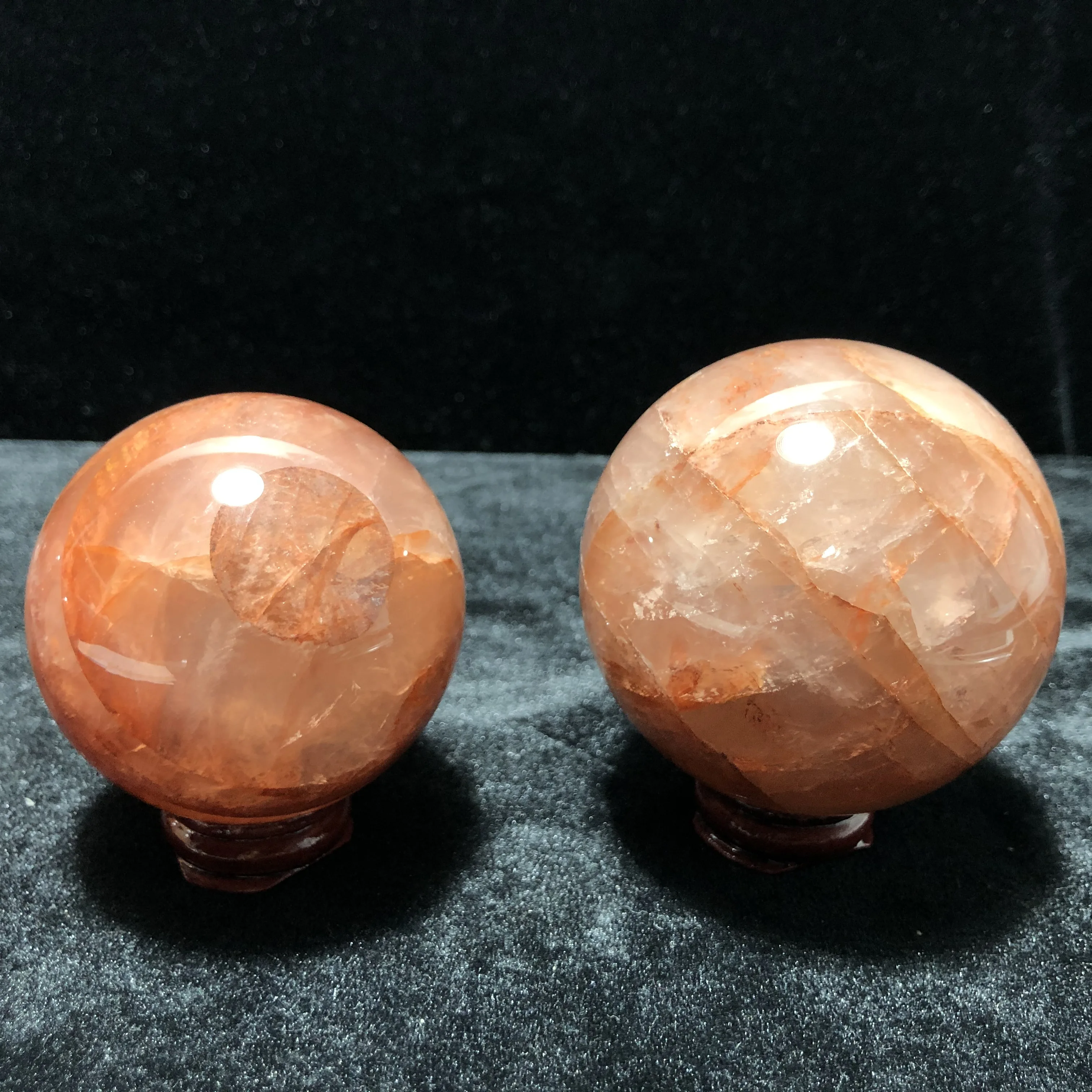 

Natural Fire Quartz Crystal Hand-Polished Sphere Feng Shui Chakra Quartz Healing Reiki Home Decoration Stone Handicraft Sphere