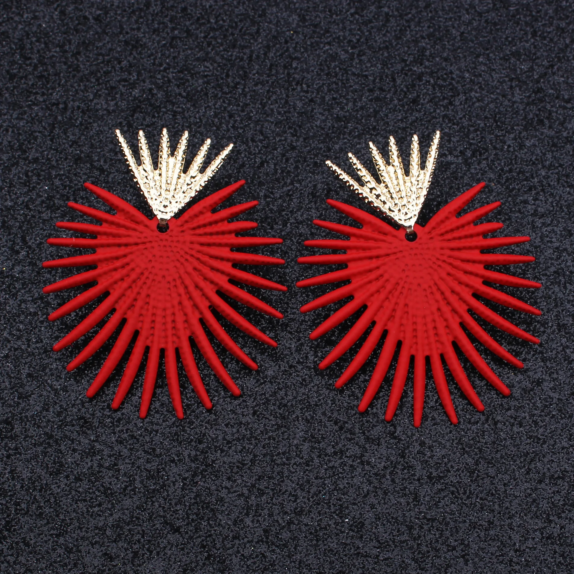 Exaggerated Metal Hanging Earring for Women European Fashion Hedgehog Shape Earrings Wedding Party Jewelry Boho Beach Gift | Украшения и