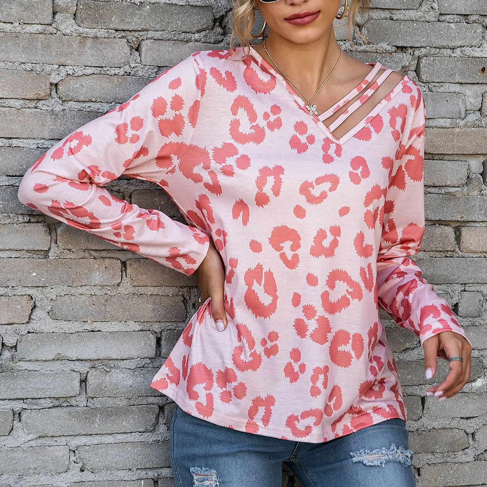 

2021 New Vintage Blouses O-neck Button Shirts Elegant Women Shirt Leopard Print Pullover Tops Casual Long Sleeve Print Shirts