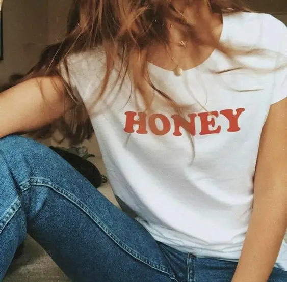 

Модная женская футболка HONEY, летняя одежда, хипстерская футболка с буквенным принтом, Женский Топ, уличная одежда Tumblr, женская футболка s