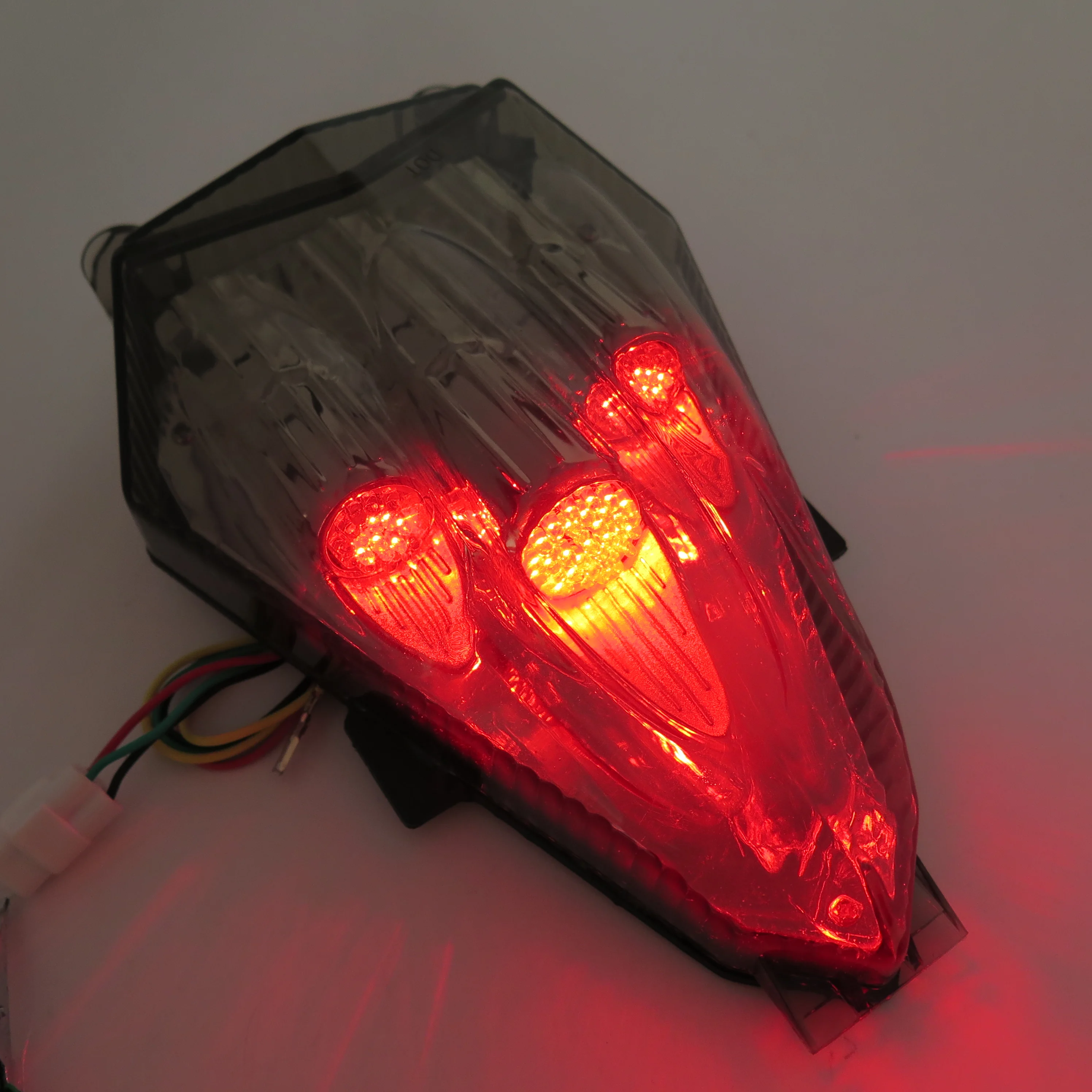 Aftermarket Бесплатная доставка LED фонарь для езды на мотоцикле Yamaha 2006 2007 2008 2009 2010 2011 2012