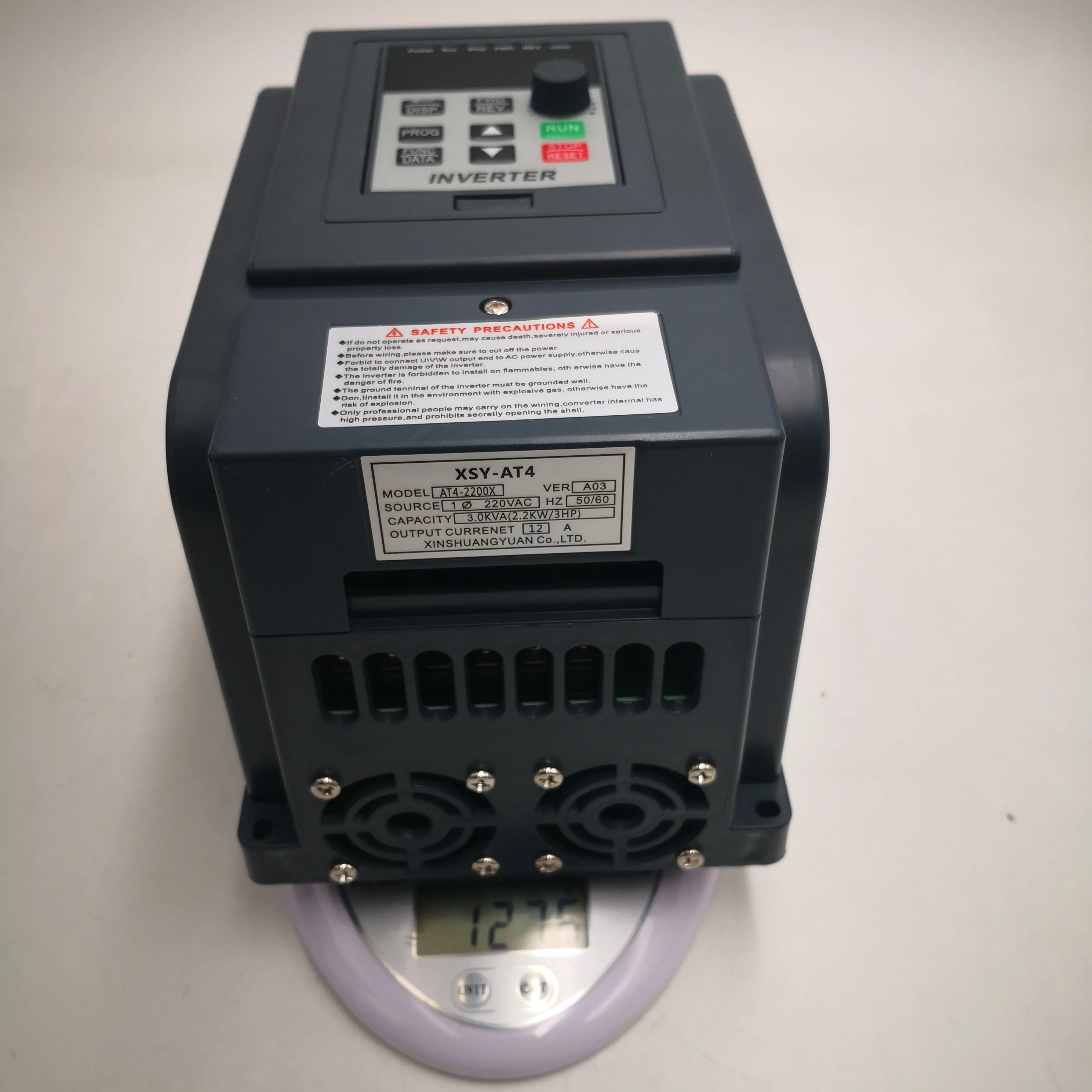 AT4 1.5KW/2 2 кВт 220 В однофазный вход и 380v 3фазный выходной преобразователь частоты 60