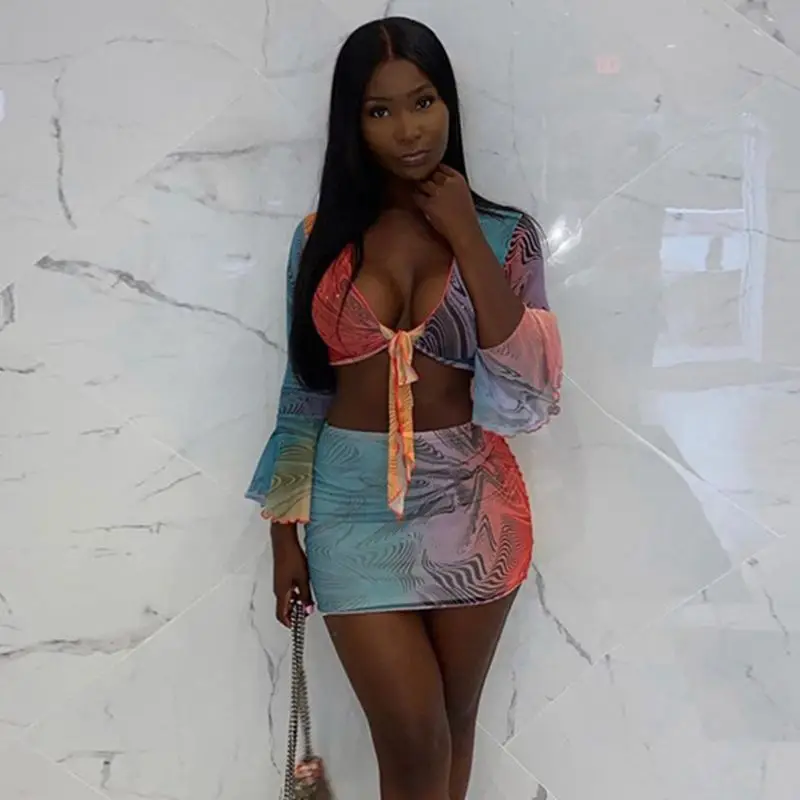 

2020 Bandage Printed Flare Long Sleeve Matching Sets Women V Neck Clubwear Bodycon Tie Front Crop Top And Skirt 2 Piece Outfits