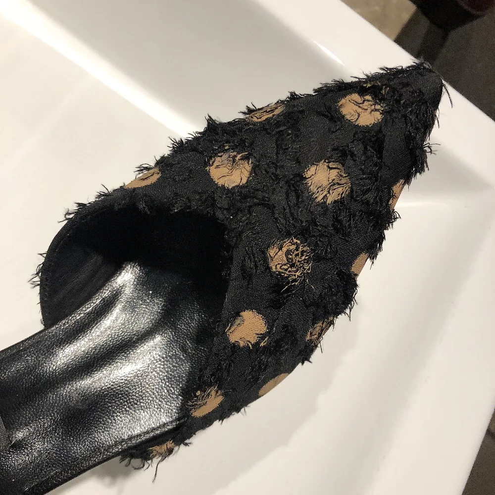 Брендовые туфли без задника на высоком каблуке в странном стиле классические