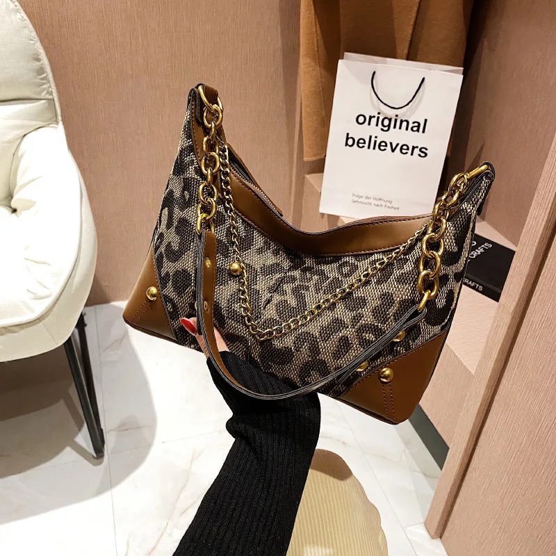 

Женская сумка-мессенджер в шотландскую клетку, с леопардовым принтом