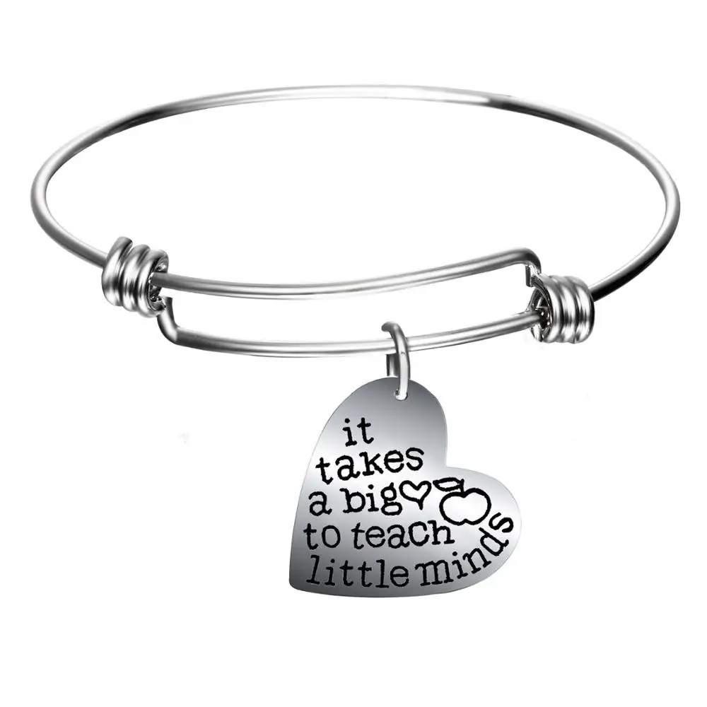 Ожерелье с подвеской в виде большого сердца чтобы научить маленького мозга