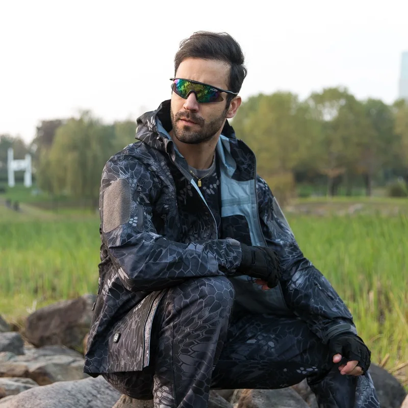 Outdoor Waterproof Hard Shell Military Tactical Jacket Men Camouflage Hooded Hardshell Thin Pressure Glue Windbreaker Coat Tops