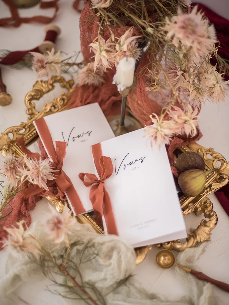 Бесплатная доставка 2 шт. индивидуальное название свадебная книга для жениха и