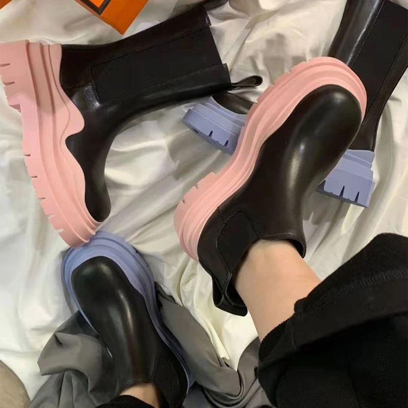 

British Chelsea Boots For Women Black Leather Round toe Flat Knight Boots Thick Bottom Platform Winter Shoes Woman