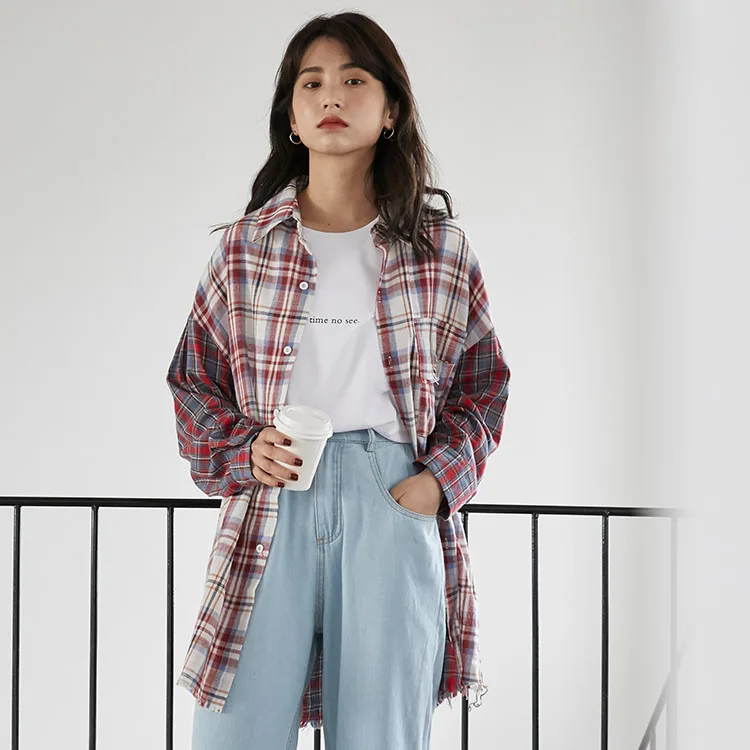 

Firm offers small red plaid shirt, Japan and South Korea render spring leisure stitching color tassel blouse