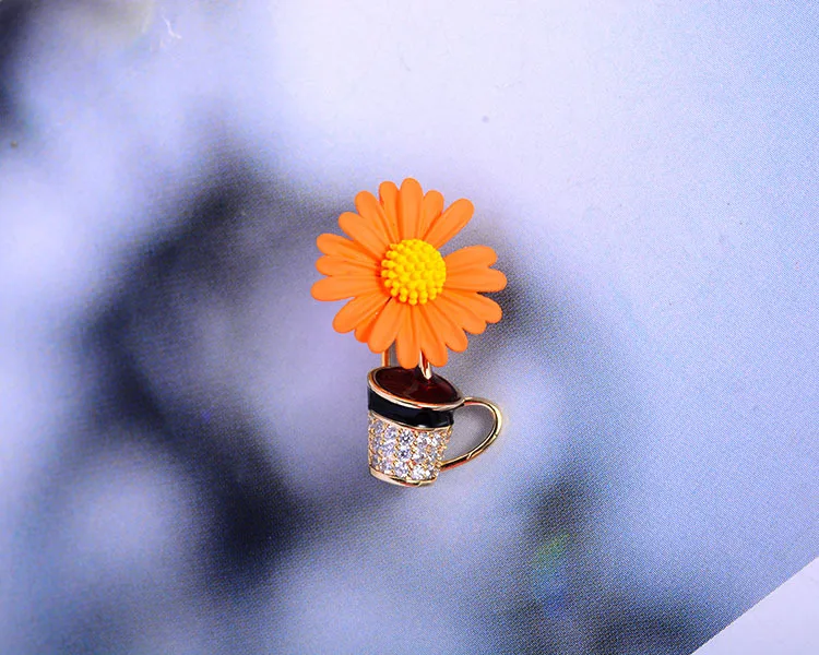 Модная Милая циркониевая брошь в виде маргаритки Littel заколка Женская Пряжка для